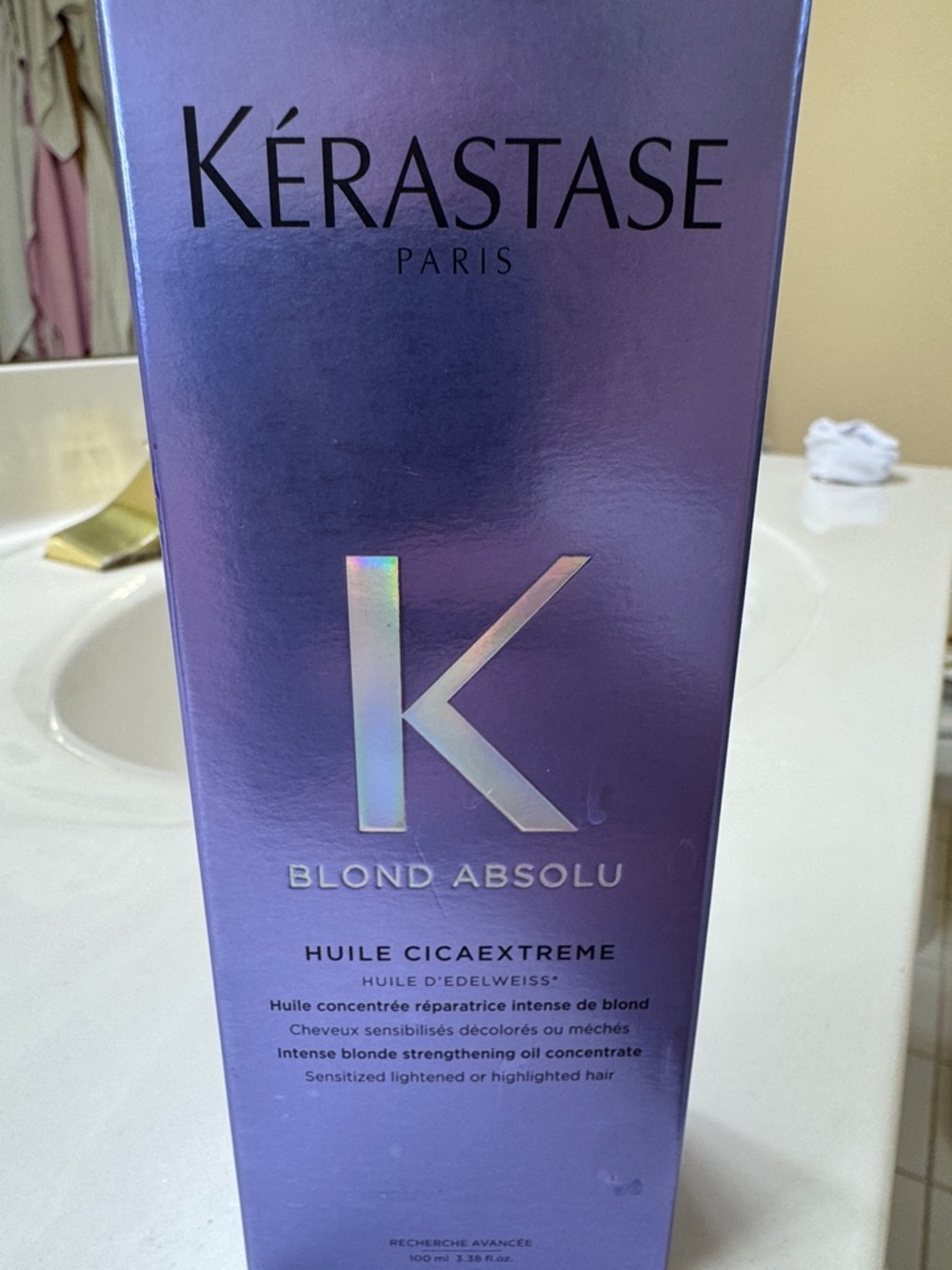 Kerastase Blond Absolu Hair Oil - Shimmery Purple Packaging